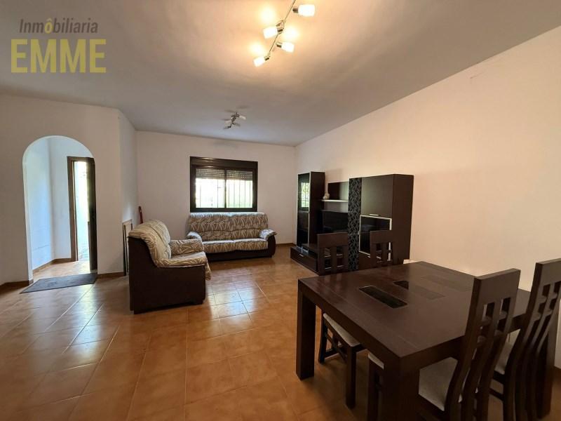 CASA AMPLIA DE 4 DORMIITORIOS en Ronda - Imagen 1