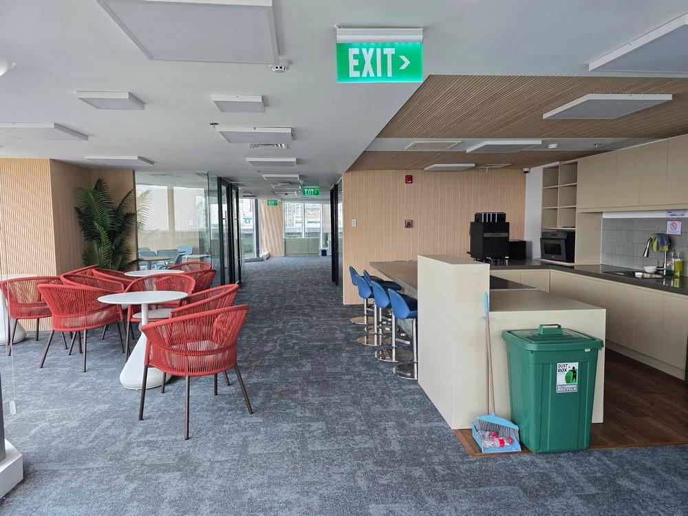 100 seats WHOLE FLOOR SERVICED OFFICE BRAND-NEW, MAKATI OFFICE in Quiapo - Image 7