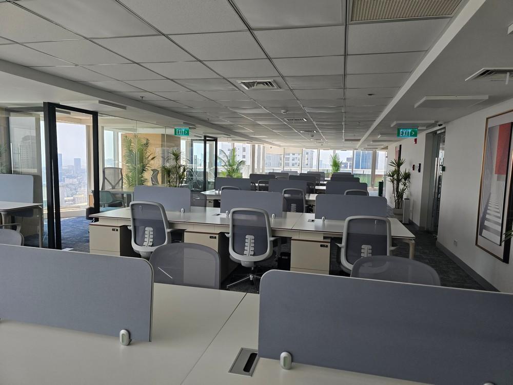 100 seats WHOLE FLOOR SERVICED OFFICE BRAND-NEW, MAKATI OFFICE in Quiapo - Image 2