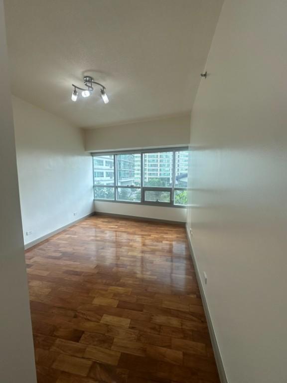 The Residences at Greenbelt - Makati in Pansol - Image 2
