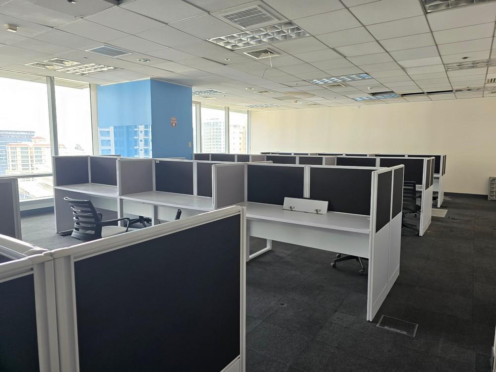 727sqm Furnished Prime Office Space in Makati FOR LEASE in Quiapo - Image 6