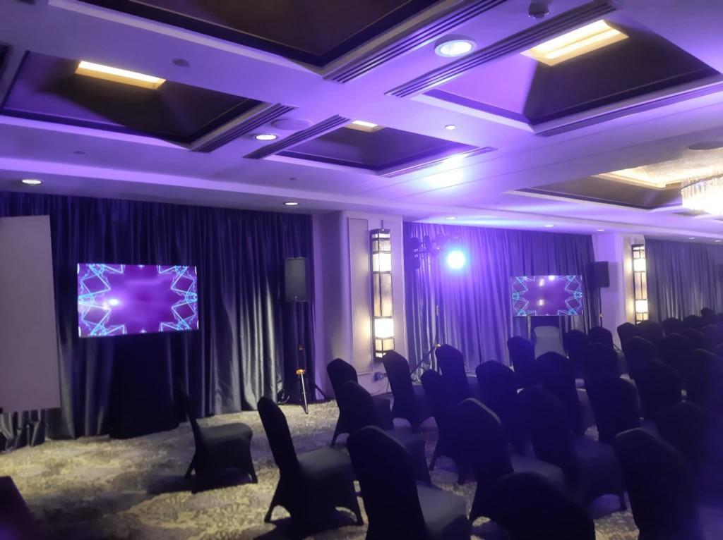 TV RENTAL 65' With Teleprompter Stand in Malabon - Image 7