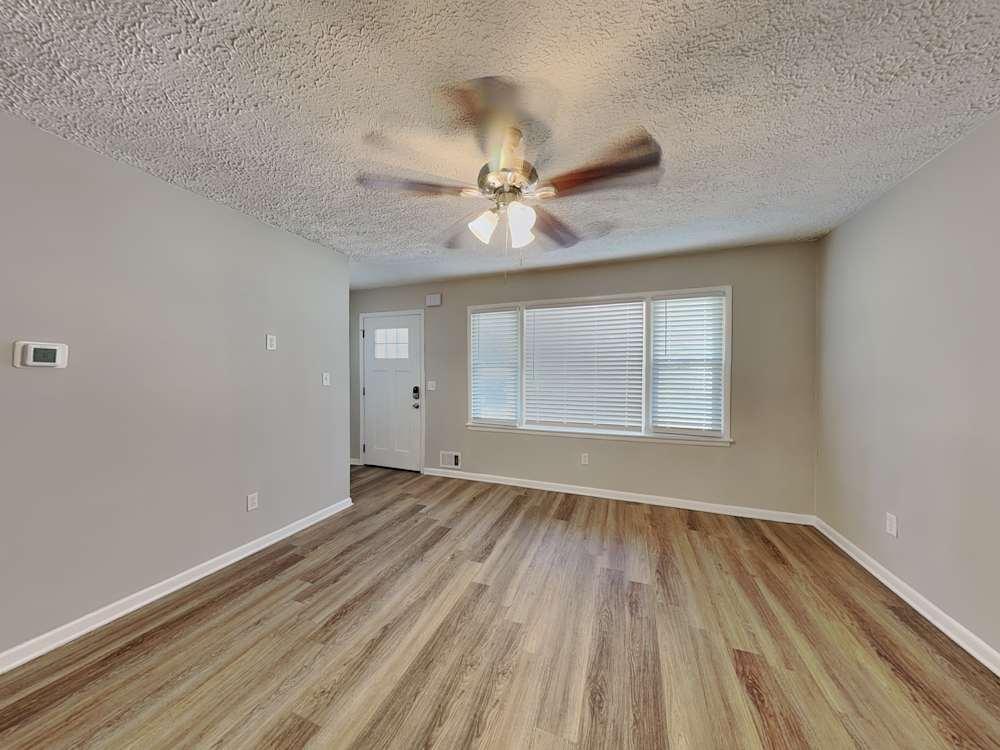 Cozy & Comfortable House – Move-In Ready in Atlanta - Image 2