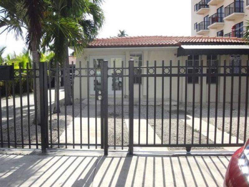 House For Rent by Owner in Shenandoah in Hialeah - Image 1