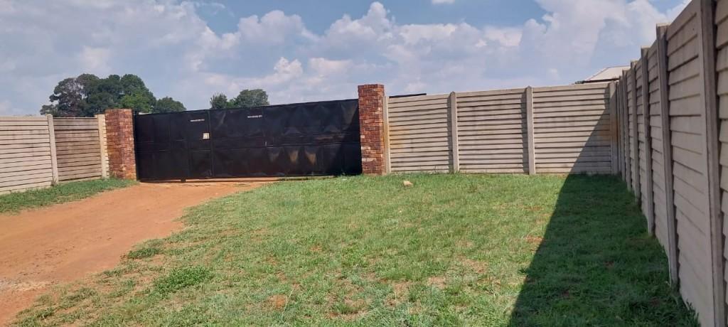Warehouse plus office to Rent out in Bapsfontein on R25 in Benoni - Image 1
