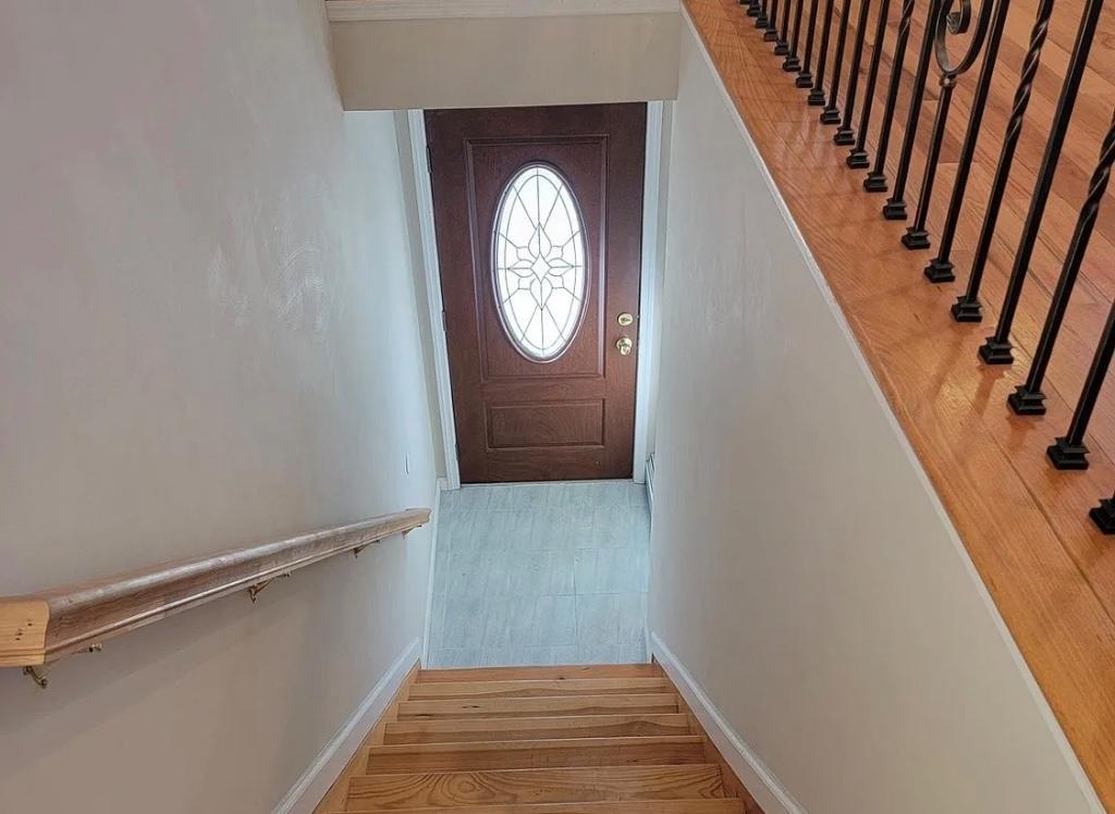 Spacious 3BR Brick Home for Rent in Rosedale, NY – Modern Living in Long Beach - Image 7