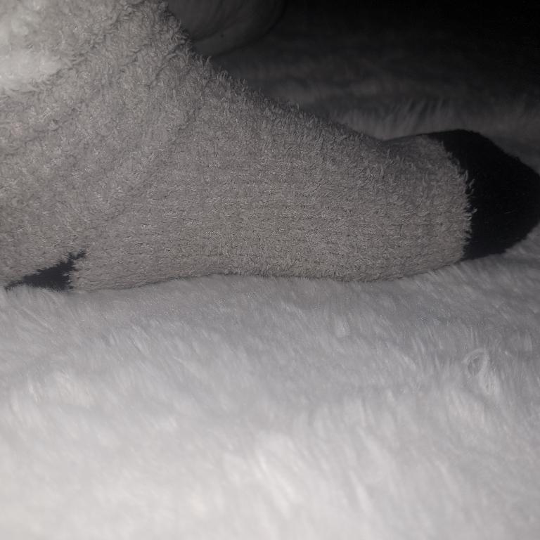 Fußbilder oder getragene Socken in Wien - Bild 1