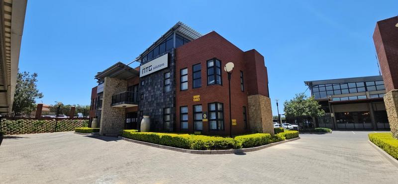 Commercial 2030-ref-18338 for Rent in Carlswald, Midrand in Tembisa - Image 1