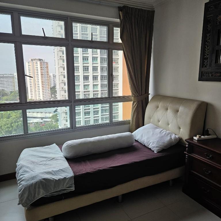 Room for Rent in Ghim Moh Link in Bukit Batok - Image 4