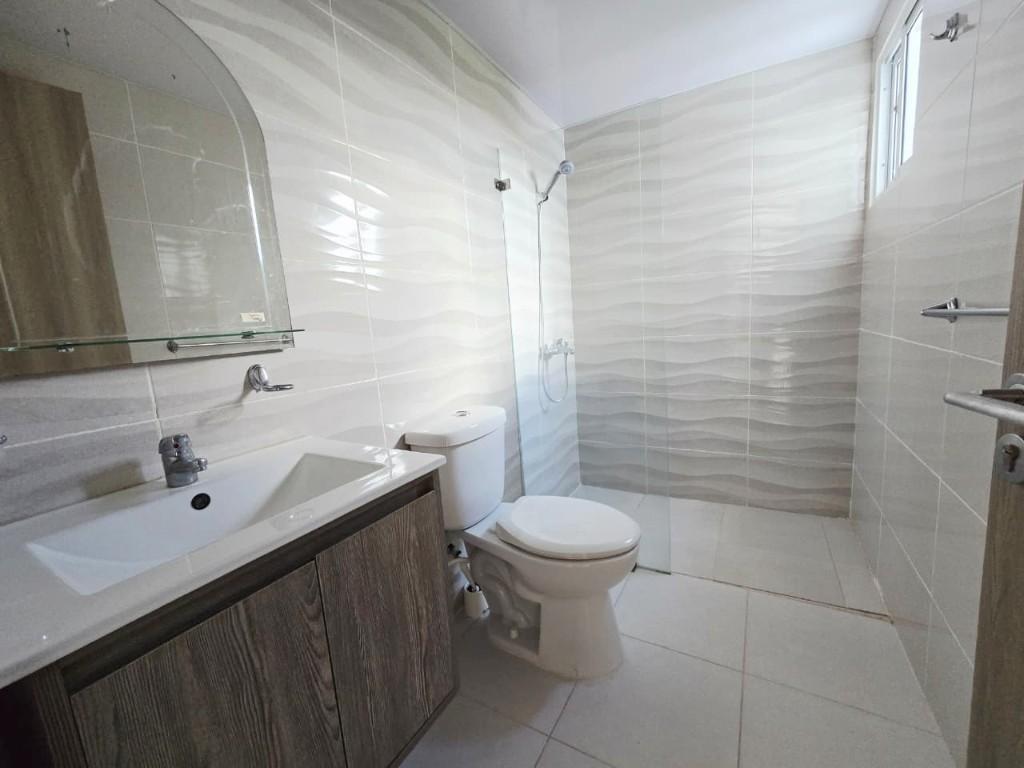 APARTAMENTO EN TORRE CON PISCINA Y GIMNASIO, SANTIAGO. en Licey al Medio - Imagen 7