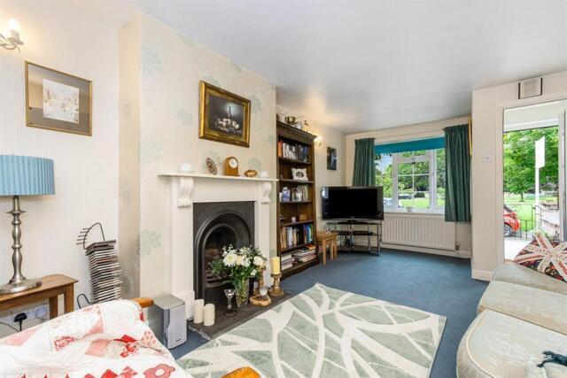 Lime Tree Cottages, Roecliffe, 2 Bedroom End in Harrogate - Image 1
