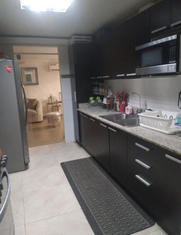 VENDO PRECIOSA CASA, RESIDENCIAL ALTOS DE LA CASTELLANA - CRISOL en Panamá - Imagen 2