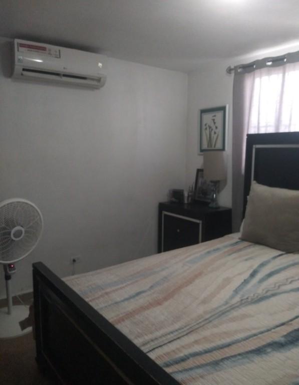 VENDO PRECIOSA CASA, RESIDENCIAL ALTOS DE LA CASTELLANA - CRISOL en Panamá - Imagen 7