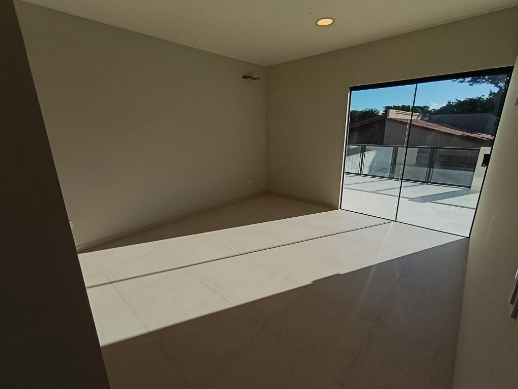 CASA EN VENTA – 4 DORMITORIOS / ZONA NORTE en Bolivia - Imagen 10