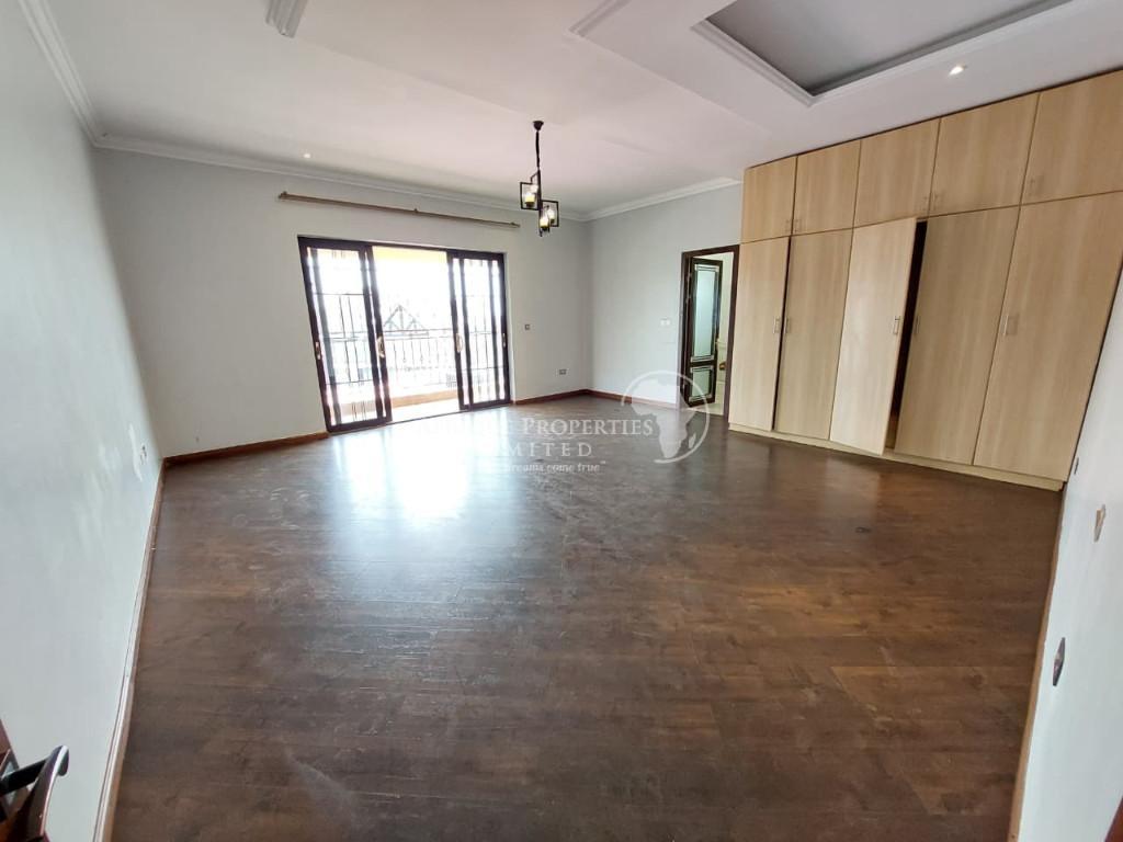 5 Bedroom All Ensuite Mansion+Dsq For Rent In Muthaiga North in Nairobi - Image 3