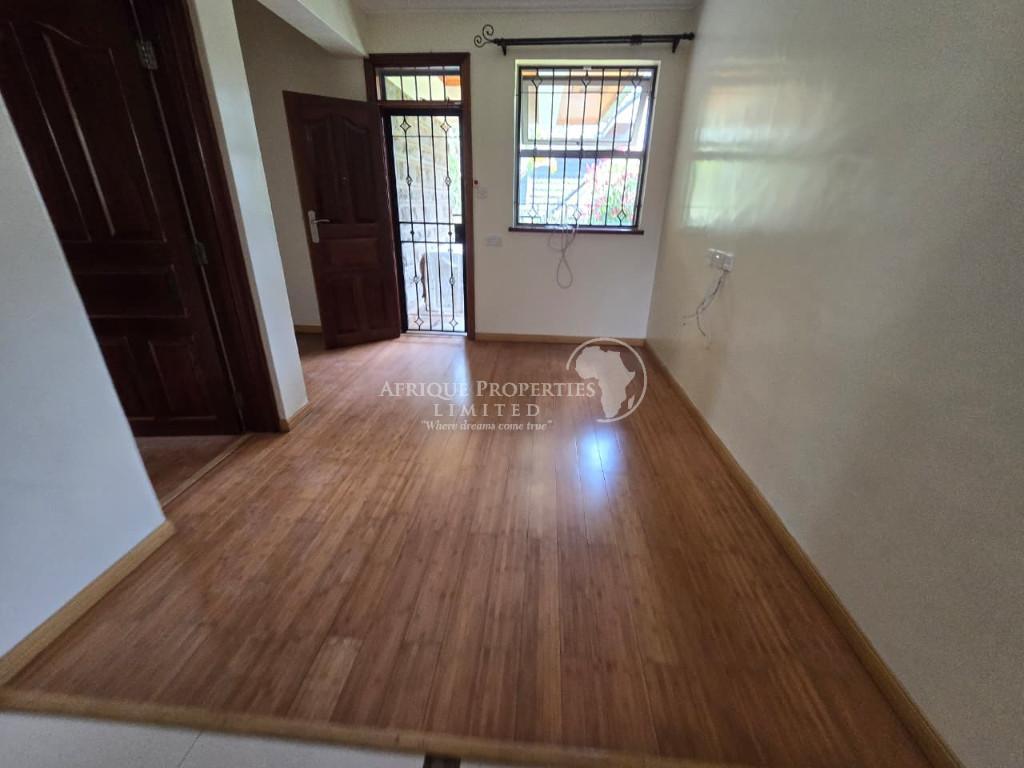 4 Bedroom All Ensuite Home+DSQ For Rent In Runda in Nairobi - Image 12