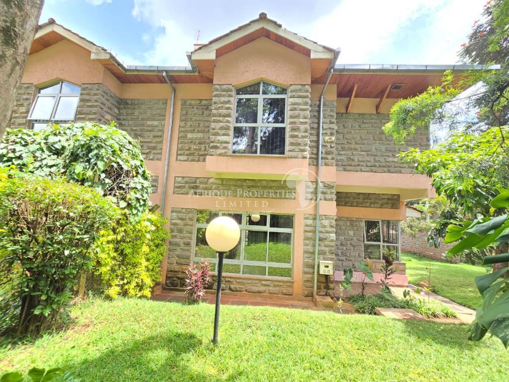 4 Bedroom All Ensuite Home+DSQ For Rent In Runda in Nairobi - Image 17