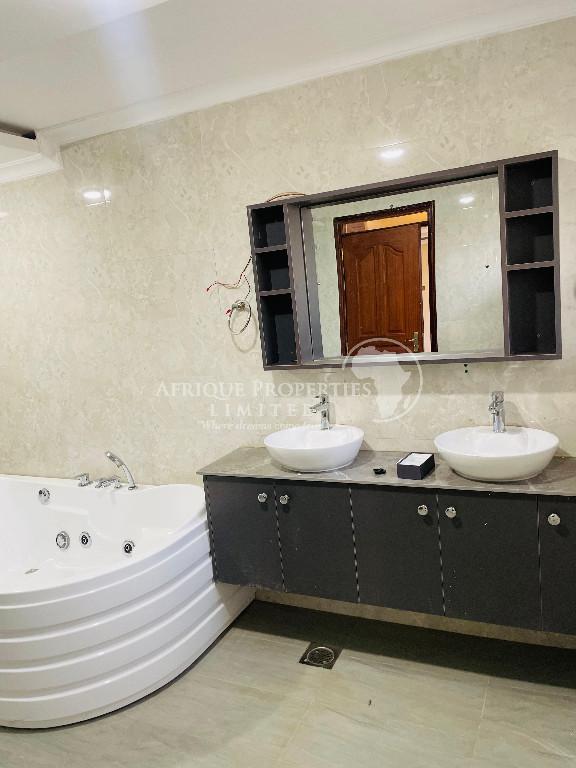 5 Bedroom All Ensuite House+DSQ For Rent In Garden Estate in Nairobi - Image 17