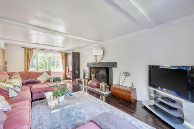Heath Ride, Finchampstead, 5 Bedroom Detached in Wokingham - Image 1