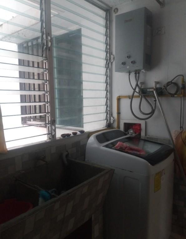 VENDO AMPLIO APARTAMENTO EN EL DORADO en Ancón - Imagen 6