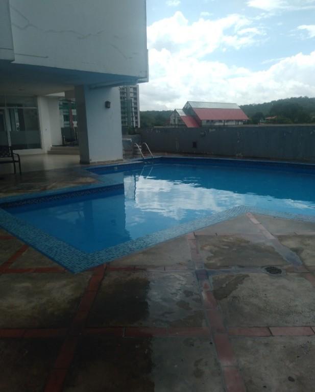 VENDO AMPLIO APARTAMENTO EN EL DORADO en Ancón - Imagen 9