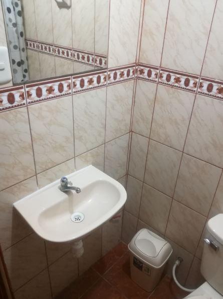 HABITACION CERCA AL MALL, HOSPITAL REGIONAL, CALLE LOS RUBIES en El Milagro - Imagen 6