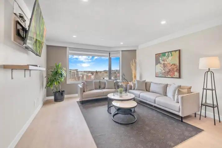 Penthouse 1-Bed + Den! All Utilities Included! Incentives … in Red Deer - Image 1