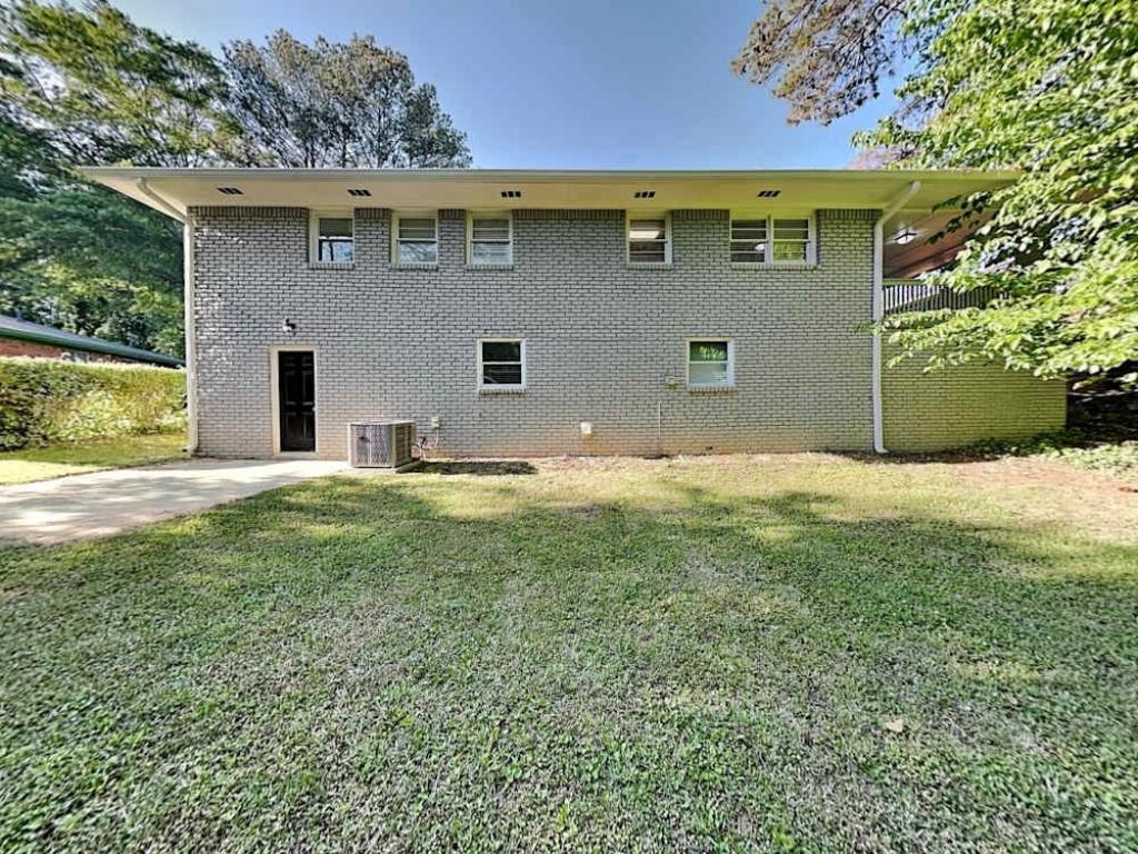 SPACIOUS AND LOVELY HOME FOR RENT in United States - Image 8