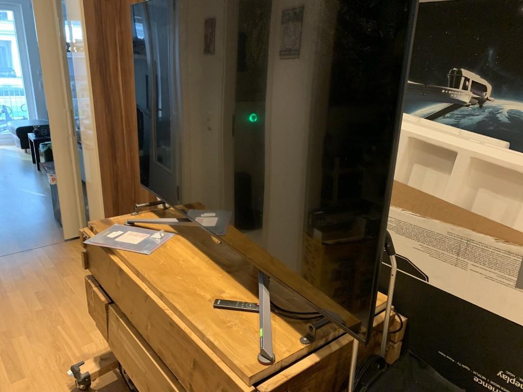 ASUS ROG pg65uq 65 Inch 4K Monitor in Österreich - Bild 2