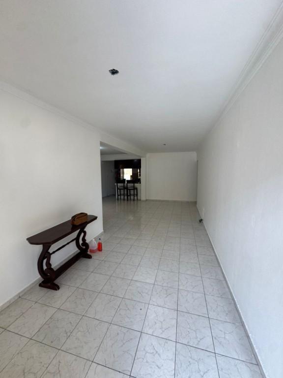VENDO CASA EN PRADOS DEL CACHON en Barahona - Imagen 2