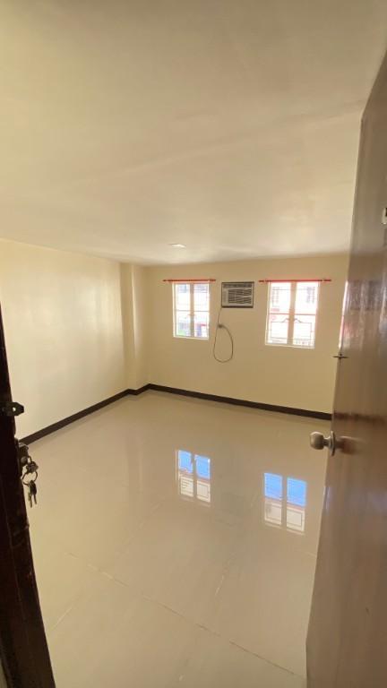 Room for Rent in Sta Rosa Laguna (Ladies Only) in Santa Rosa - Image 1