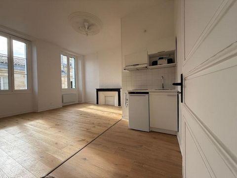 Studio à Bordeaux - Photo 1
