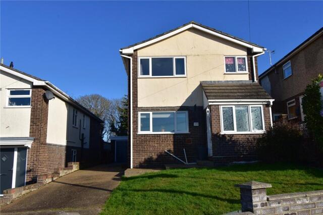 Larksfield Crescent, Harwich, 4 Bedroom Detached in Felixstowe - Image 1