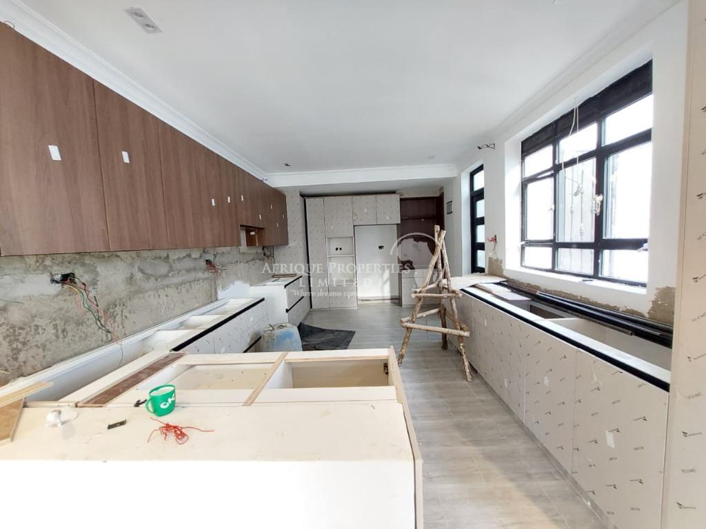 4 Bedroom All Ensuite Villa+Dsq For Rent In Muthaiga North in Nairobi - Image 4
