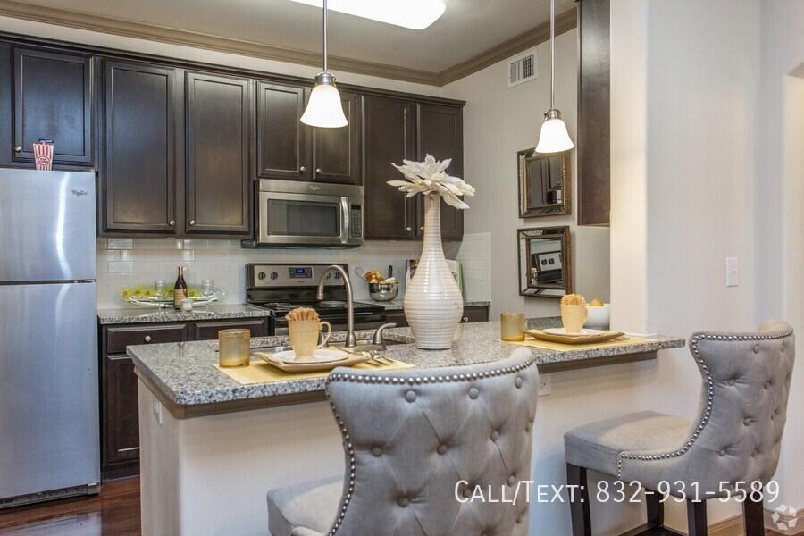 Move-In Made Simple – No Deposit Needed in The Woodlands - Image 1