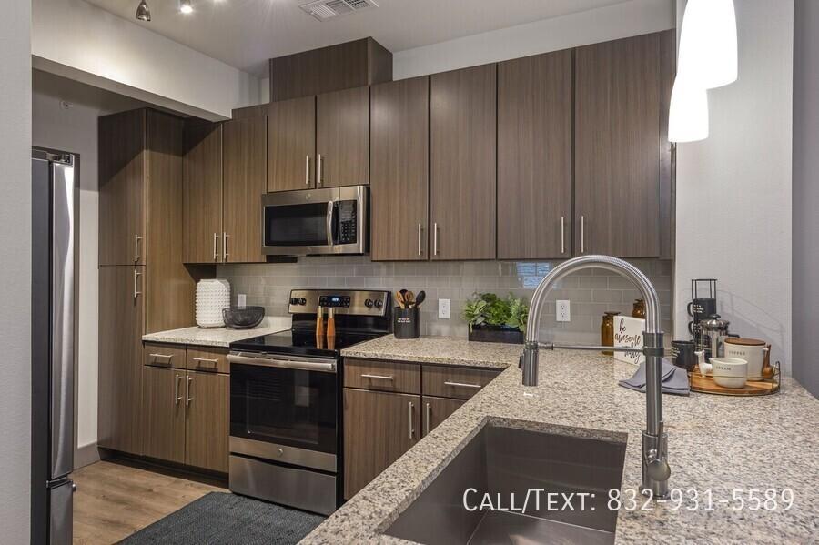 Your Perfect Place with 1 Month Free Rent! in Spring - Image 1