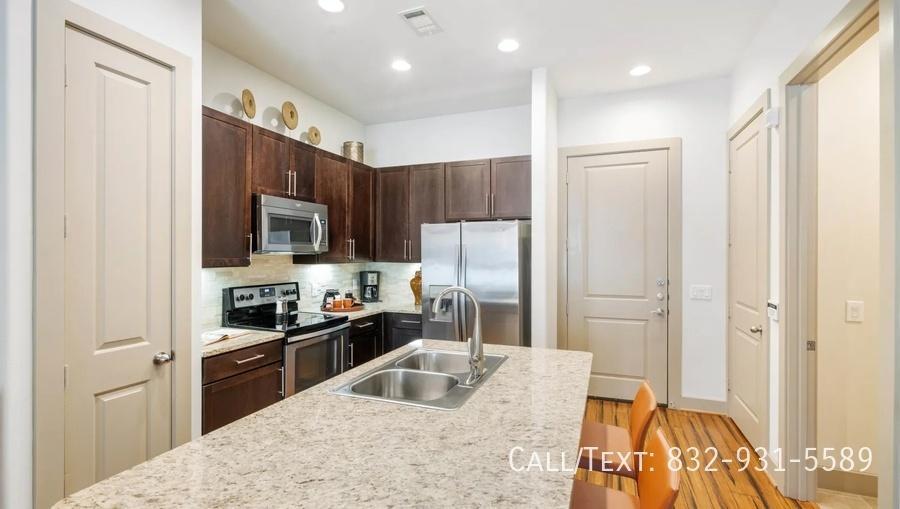 Move In, Save Big – 1 Month Free! in The Woodlands - Image 1