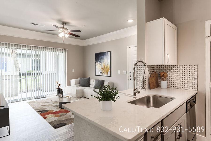 Stylish Living with 1 Month Free Rent! in Pasadena - Image 1