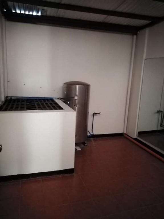 Spacious 4-Storey House for Rent in Lower Bicutan - Image 4