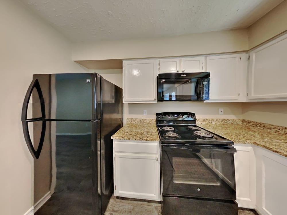 Well-Maintained House Ready to Move In in Sugar Land - Image 7