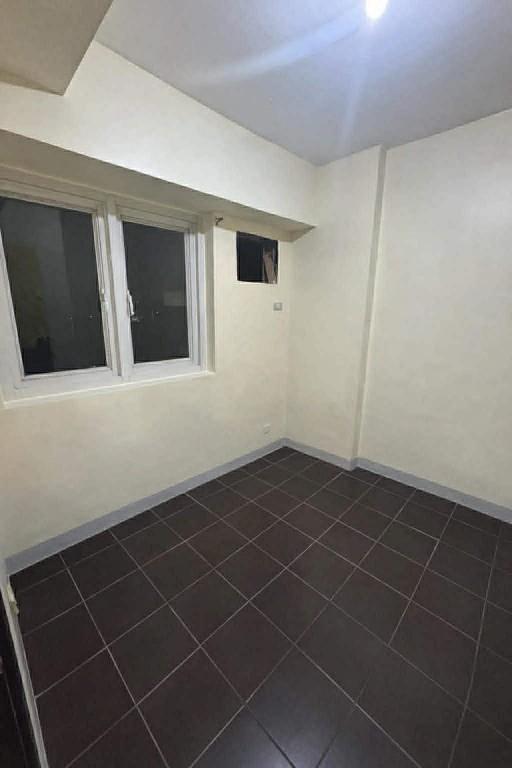 1 BR Unfurnished Condo For Rent in The Rochester, Pasig in Plain View - Image 4