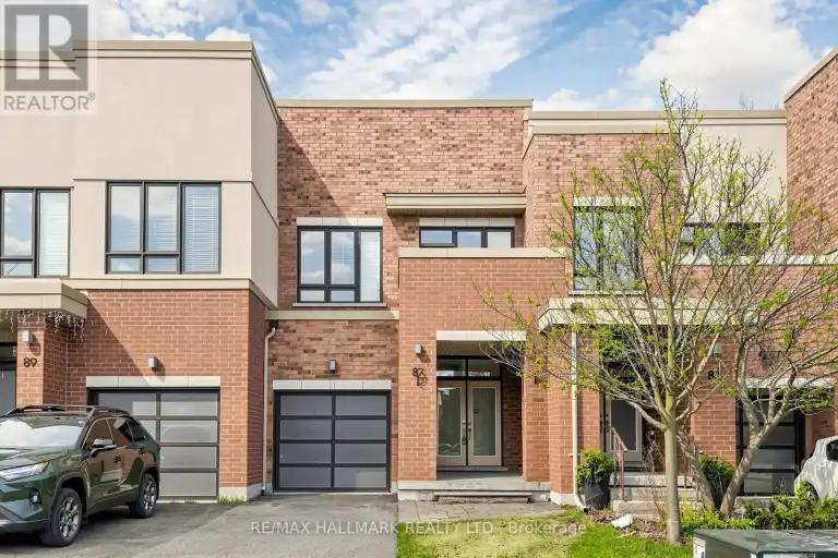 87 DARIOLE DRIVE in Aurora - Image 1