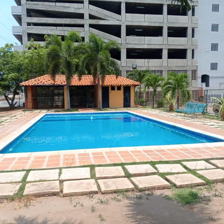 P APARTAMENTO EN VENTA EN C.R. LAS PALMERAS, LECHERIA en Lecherías - Imagen 3