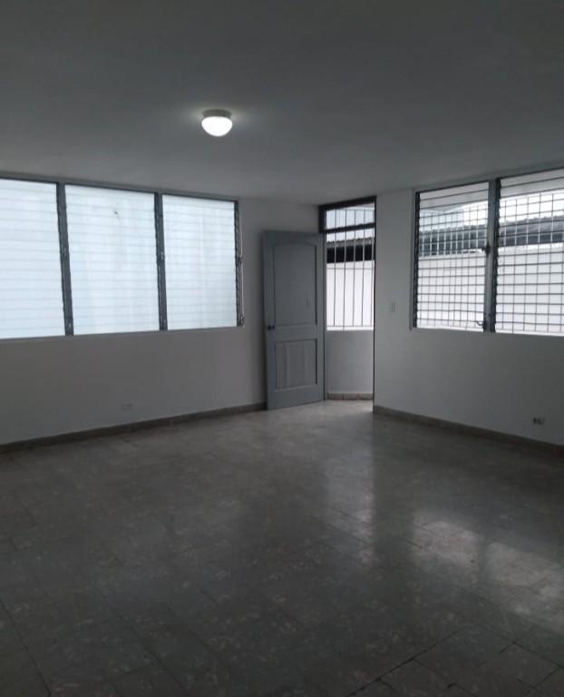 ALQUILO AMPLIO APARTAMENTO EN SAN FRANCISCO en Panamá - Imagen 8