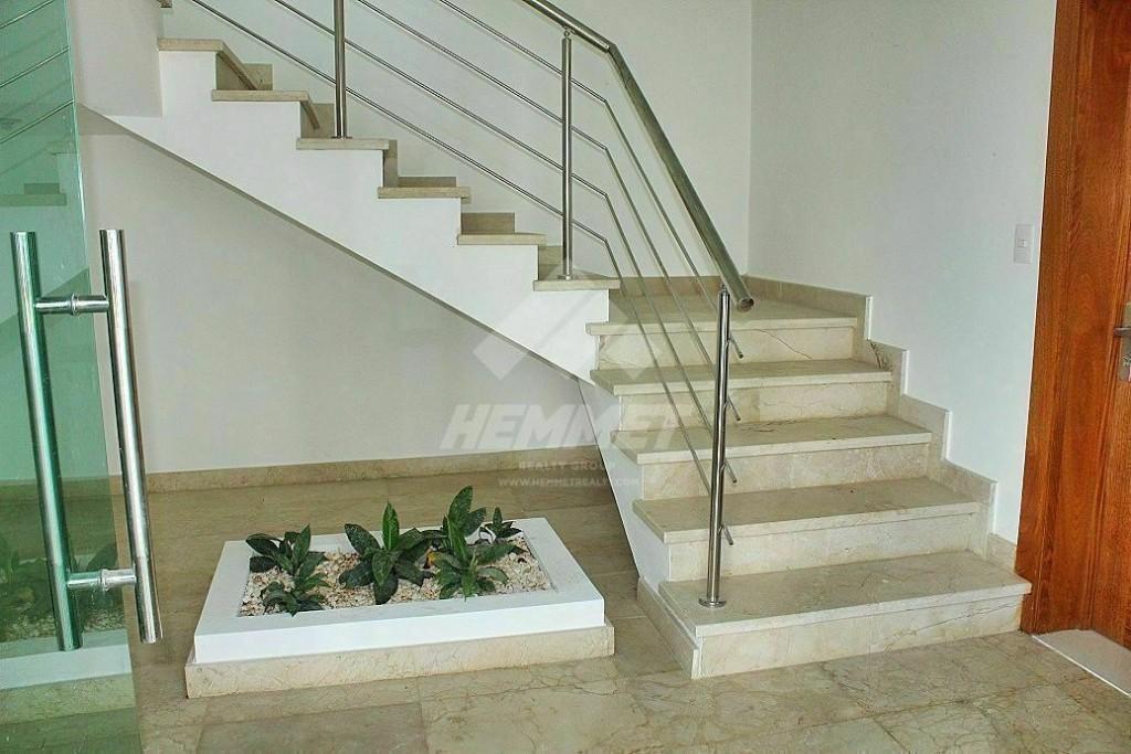 MODERNO APARTAMENTO JARDINES DEL ESTE SANTIAGO en Gurabo al Medio - Imagen 2