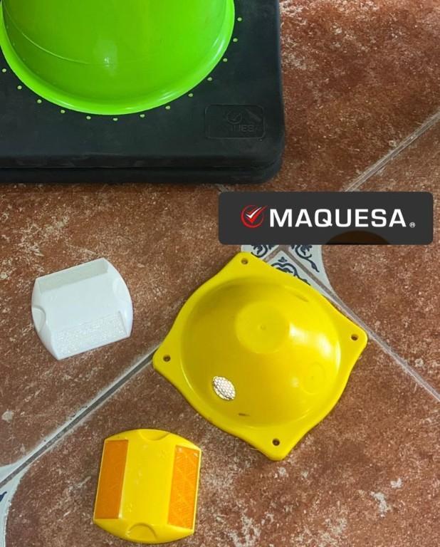 BOYAS METALICAS Y VIALETAS REFLECTIVAS en Guatemala - Imagen 2