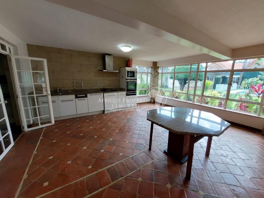 4 Bedroom All Ensuite Home+Guest Wing For Rent In Runda in Kenya - Image 15