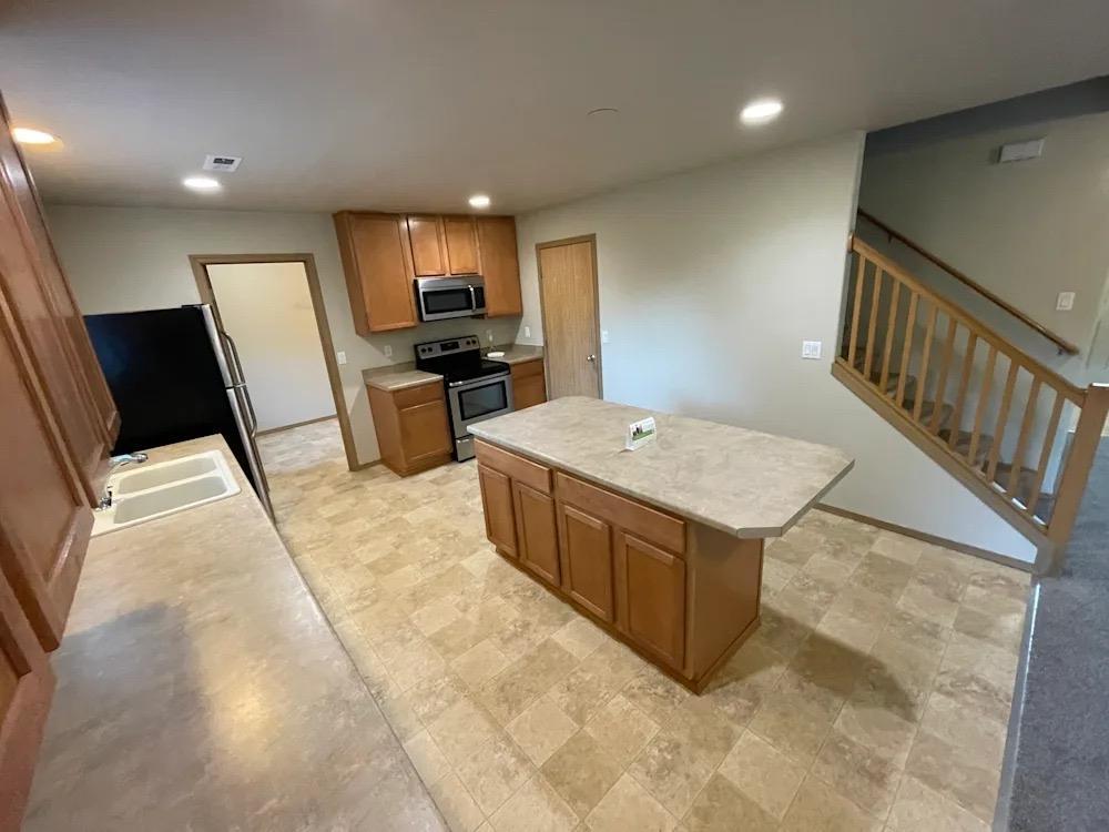 Beautiful Single Family Home For Rent in Seattle - Image 6