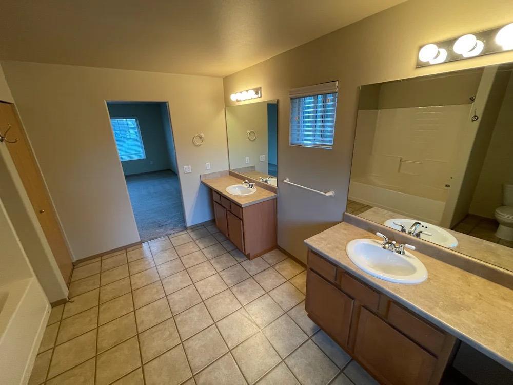 Beautiful Single Family Home For Rent in Seattle - Image 7