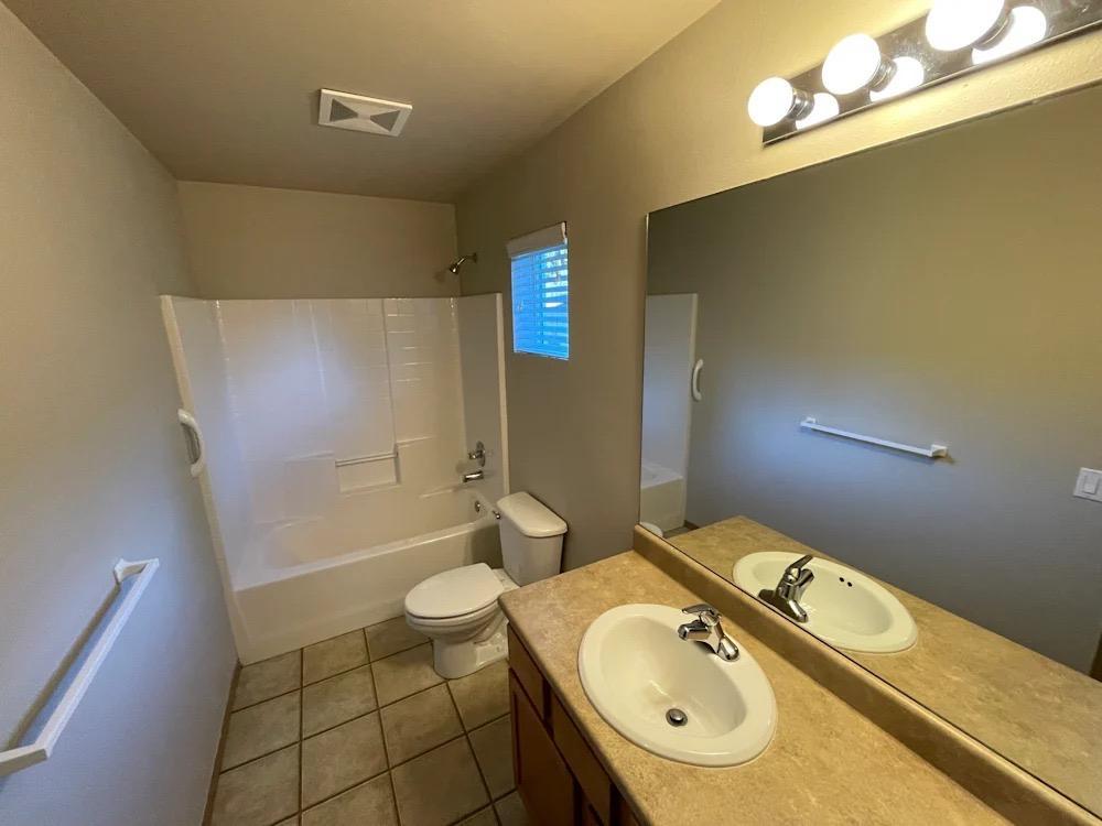 Beautiful Single Family Home For Rent in Seattle - Image 8